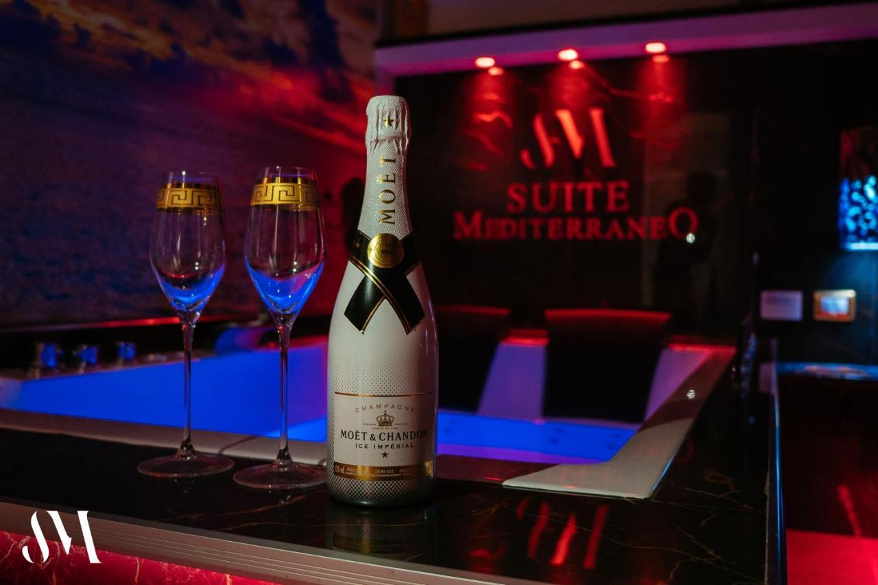 Suite Mediterraneo 奇维塔韦基亚 外观 照片